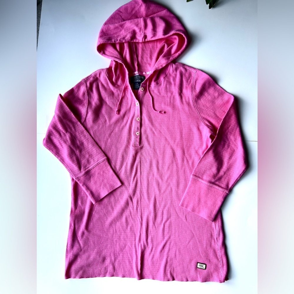 Polo Jeans Co. by Ralph Lauren Vintage
Size  large Long sleeve henley hooded top